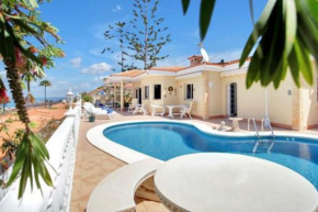 House Carla Private Pool Heated